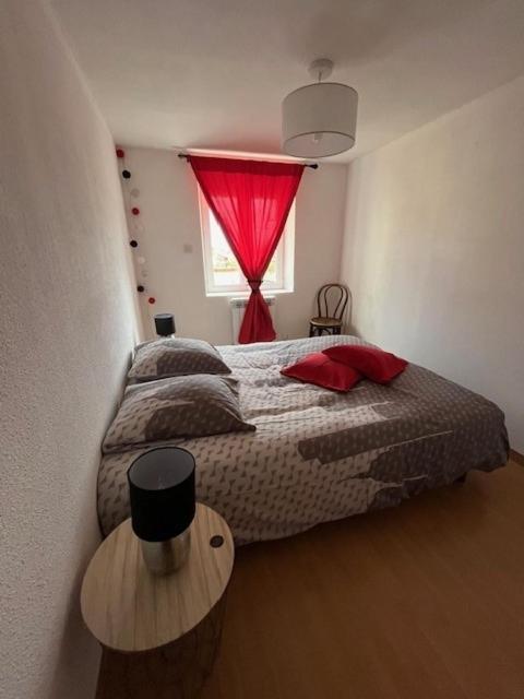 Soleymieux Jolie Maison De Campagne, Compostelle מראה חיצוני תמונה
