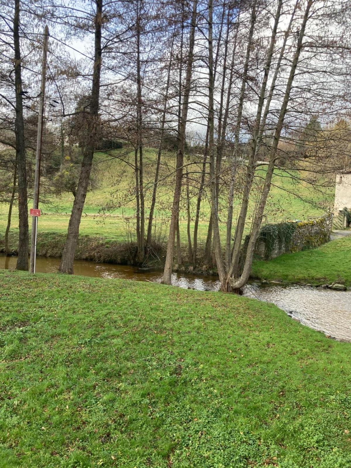 Soleymieux Jolie Maison De Campagne, Compostelle מראה חיצוני תמונה