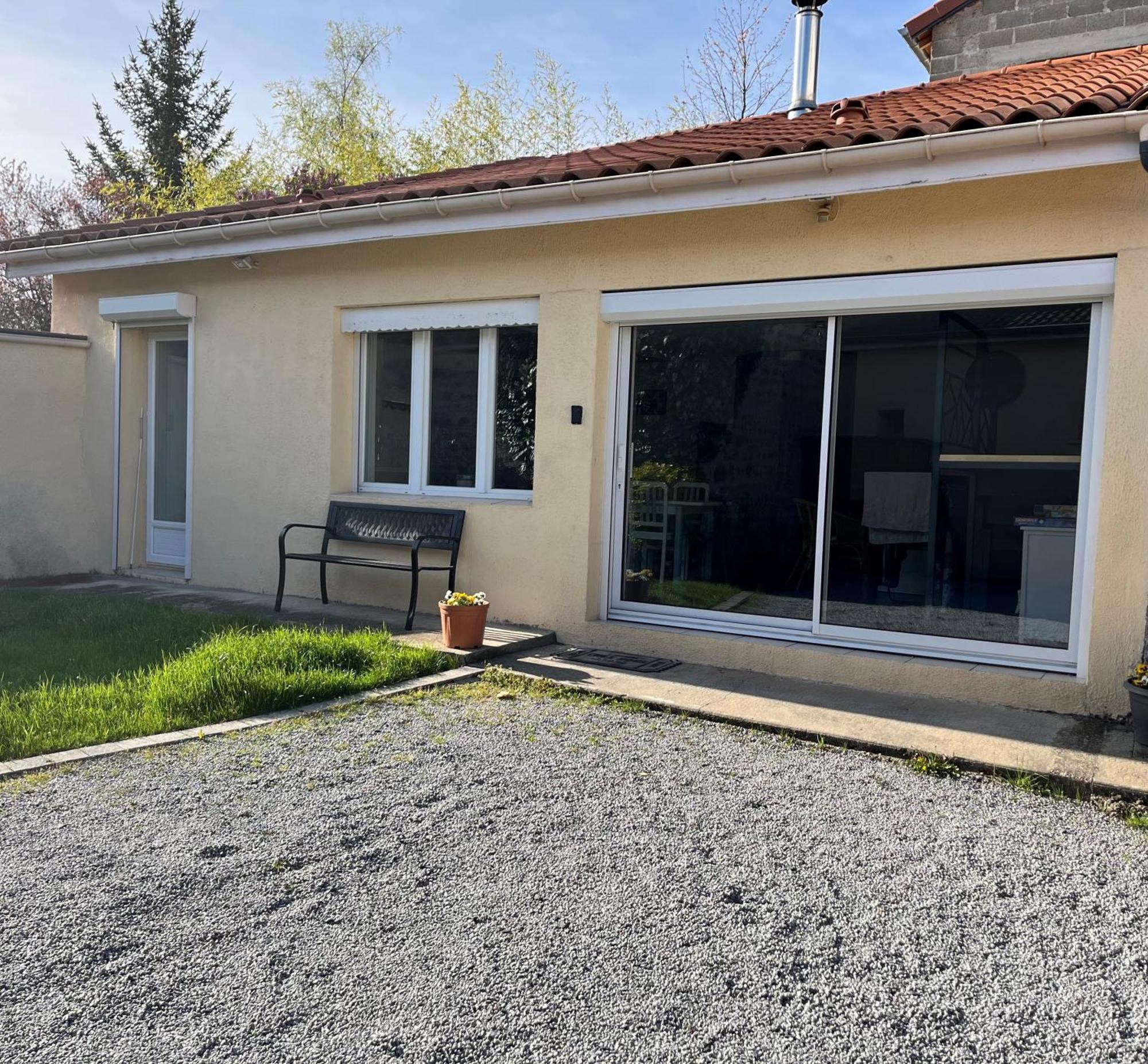Soleymieux Jolie Maison De Campagne, Compostelle מראה חיצוני תמונה